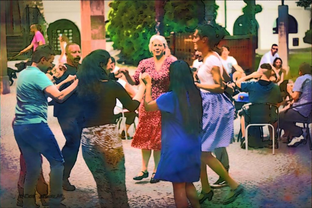 Moldvai Táncház a Borozóban